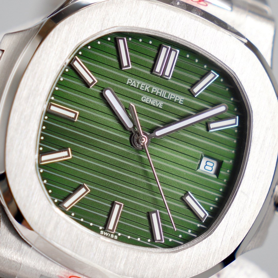 PATEK NAUTILUS 5711 STAINLESS STEEL GREEN DIAL