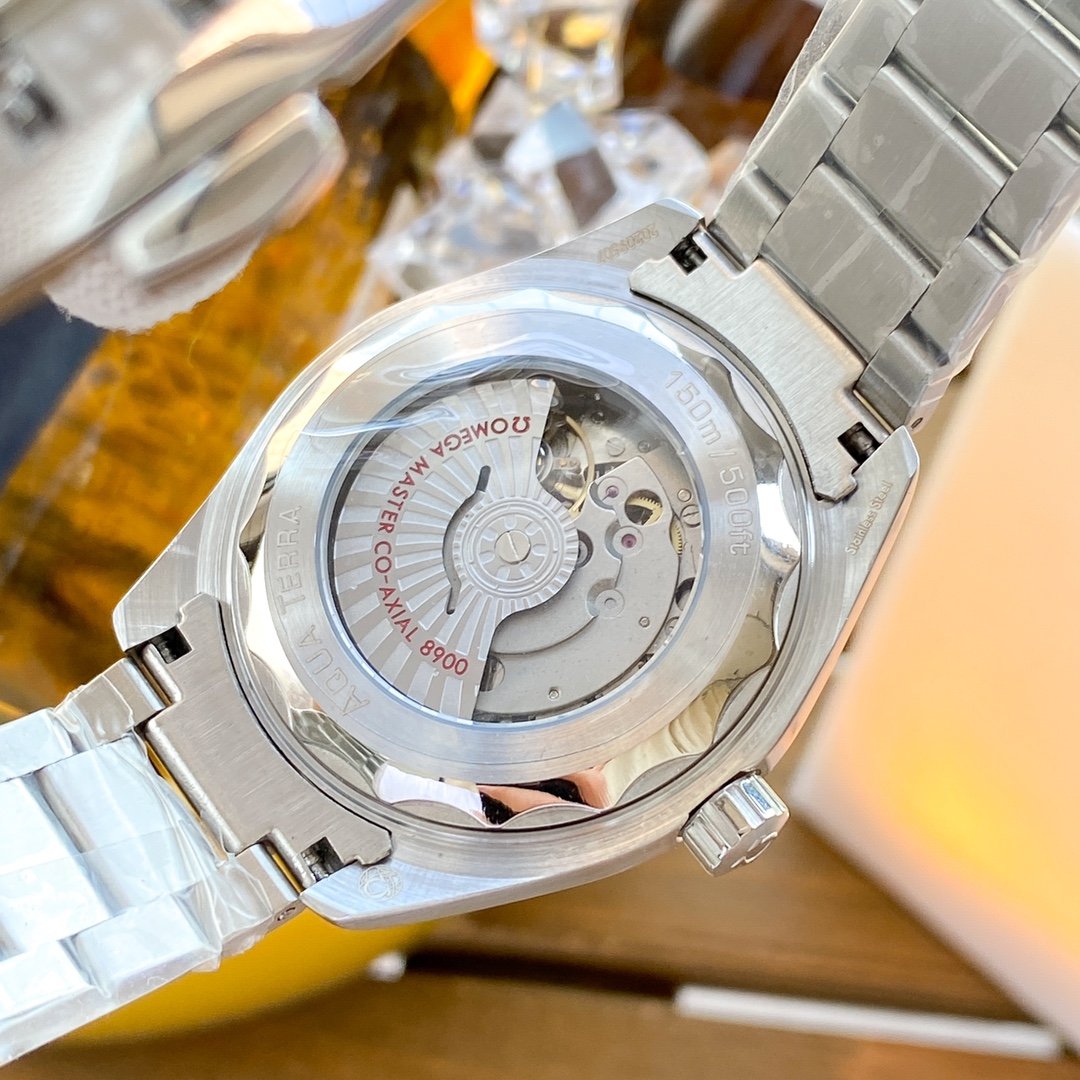 SEAMASTER AQUA TERRA STAINLESS STEEL WHITE DIAL