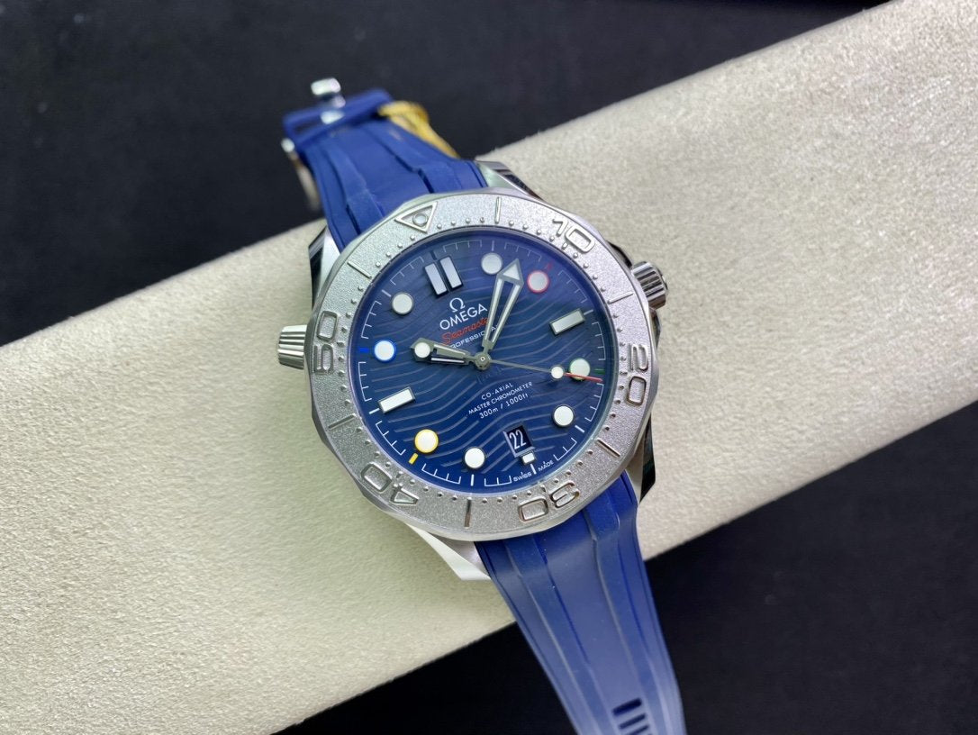 SEAMASTER DIVER 300 STAINLESS STEEL BLUE DIAL RUBBER STRAP