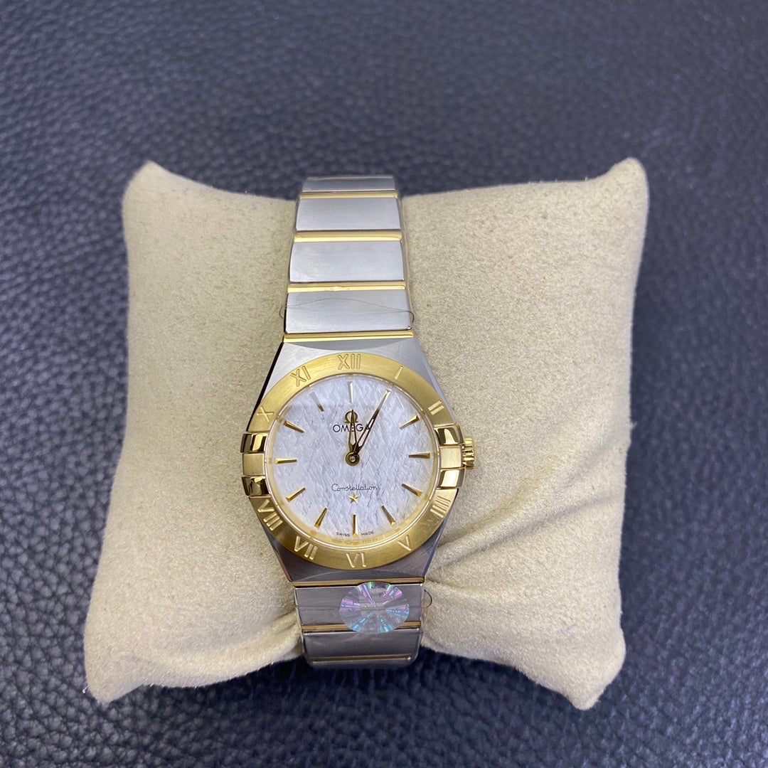 CONSTELLATION QUARTZ 28MM GOLD STEEL