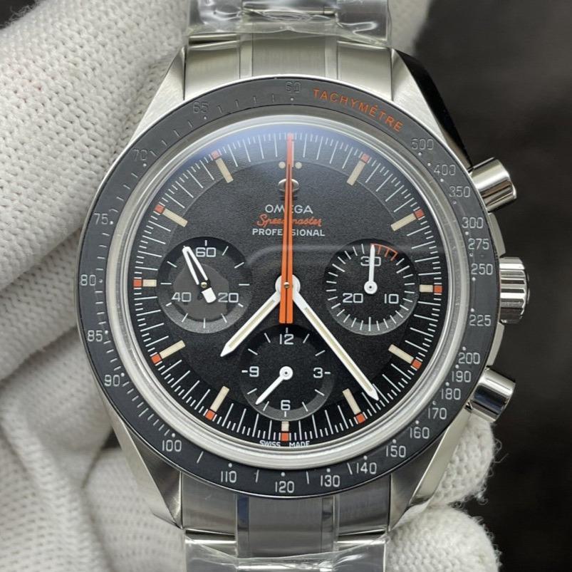SPEEDMASTER MOONWATCH ULTRAMAN ORANGE HAND