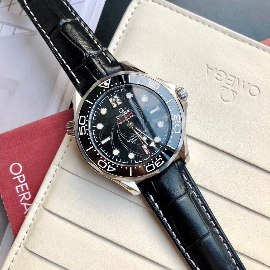 SEAMASTER DIVER 300M CO-AXIAL 42MM 007 BLACK LEATHER