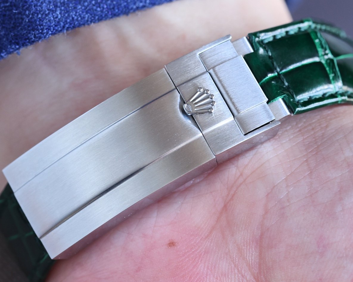 SUBMARINER DATE 40 STEEL CASE GOLD GREEN CERAMIC LEATHER