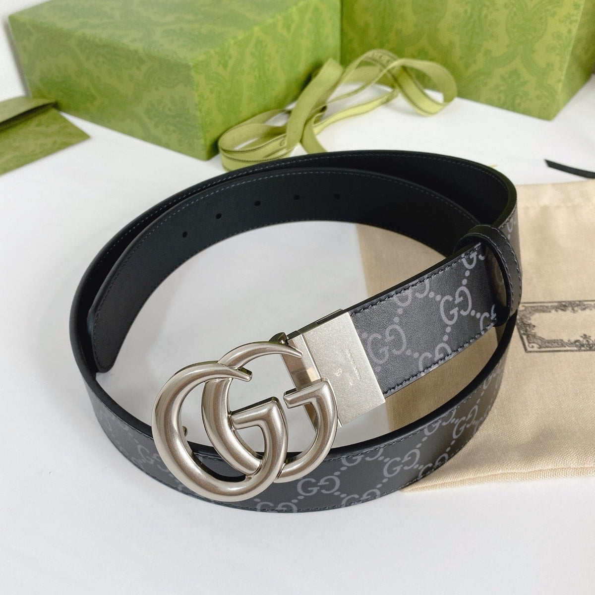 DOUBLE G SILVER BUCKLE 38MM BLACK LEATHER GREY MONOGRAM