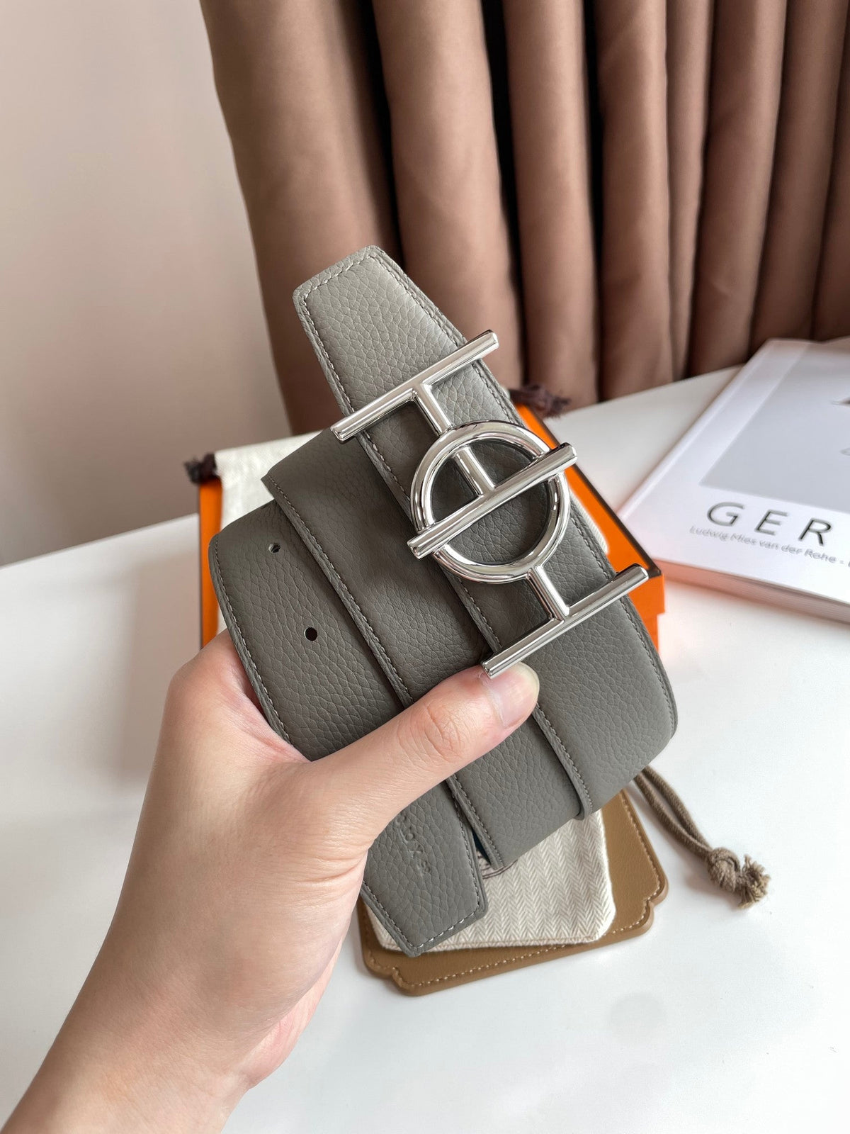 H ULYSSE BELT 38MM SILVER BUCKLE BLUE GREY LEATHER