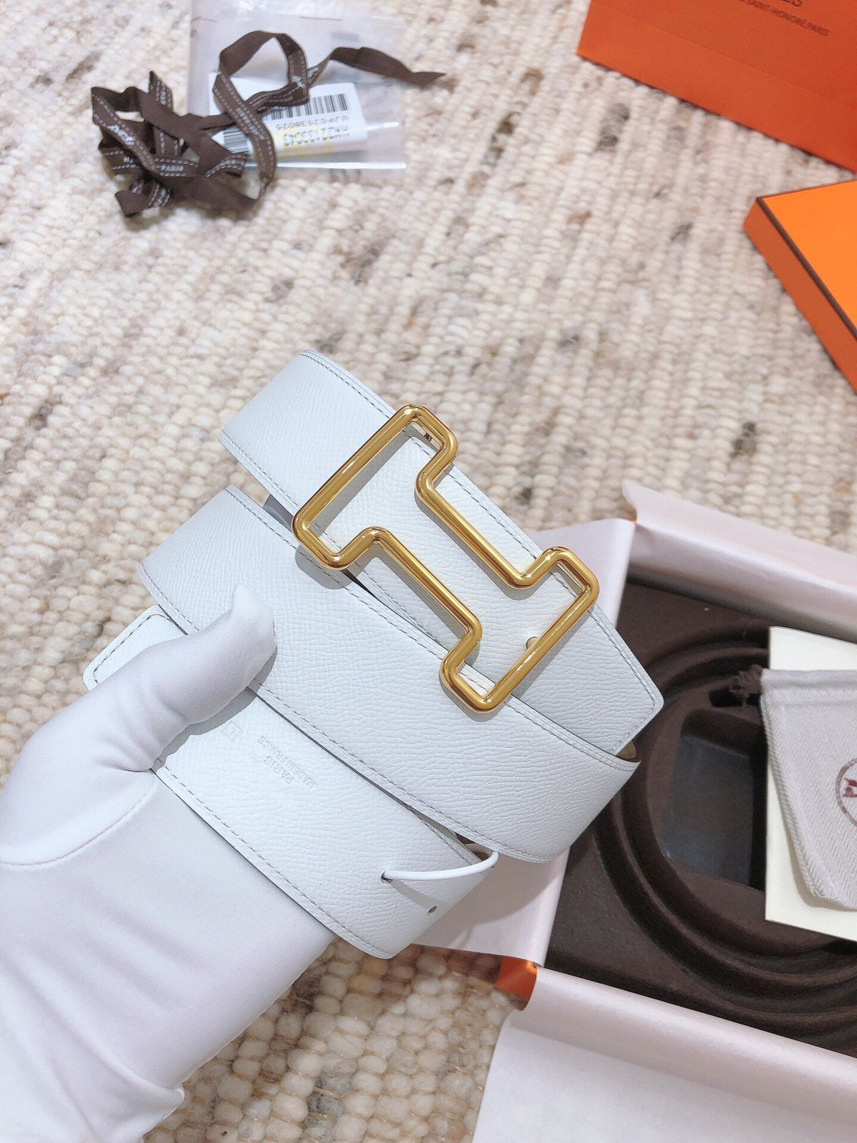 H TONIGHT BELT 38MM WHITE ETOUPE LEATHER