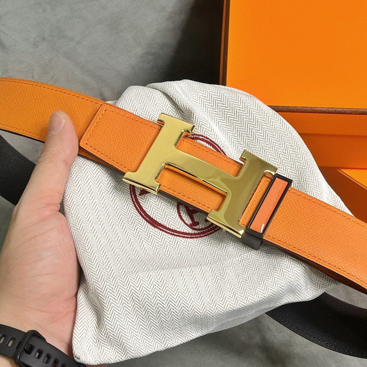 H BELT GOLD BUCKLE 38 MM SMOOTH ORANGE LEATHER REVERSIBLE