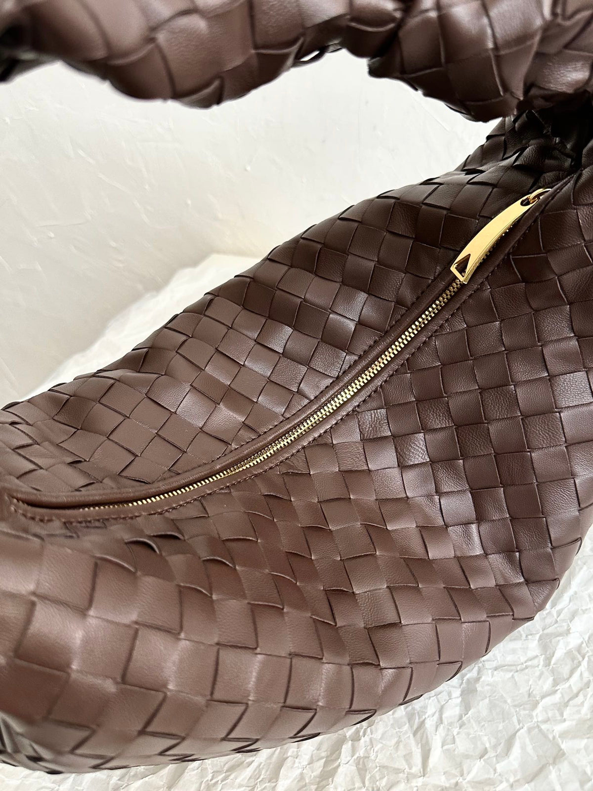 BV SMALL JODIE 48CM CHOCOLATE LAMBSKIN
