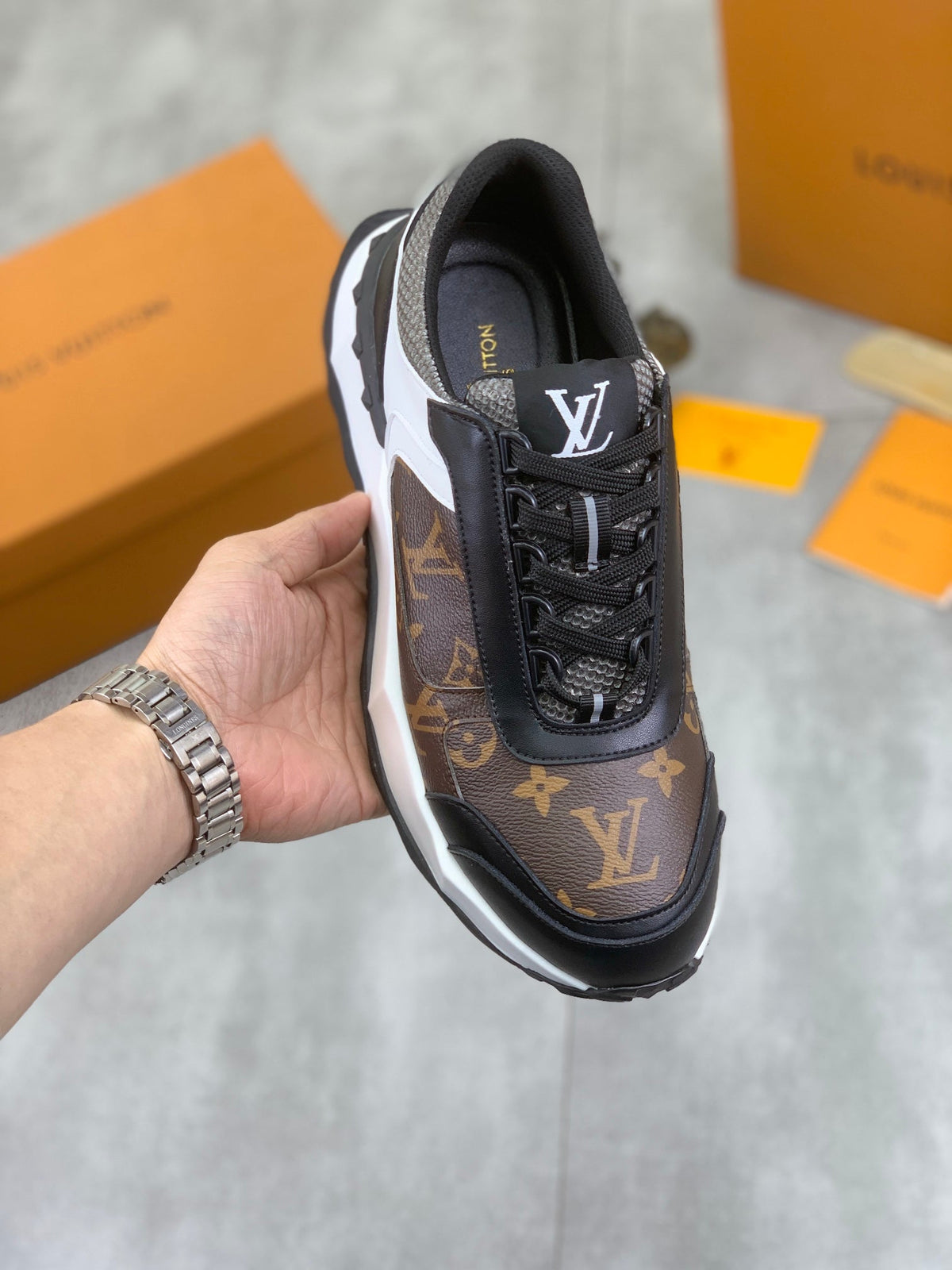 LV MONOGRAM SNEAKER BLACK AND BROWN