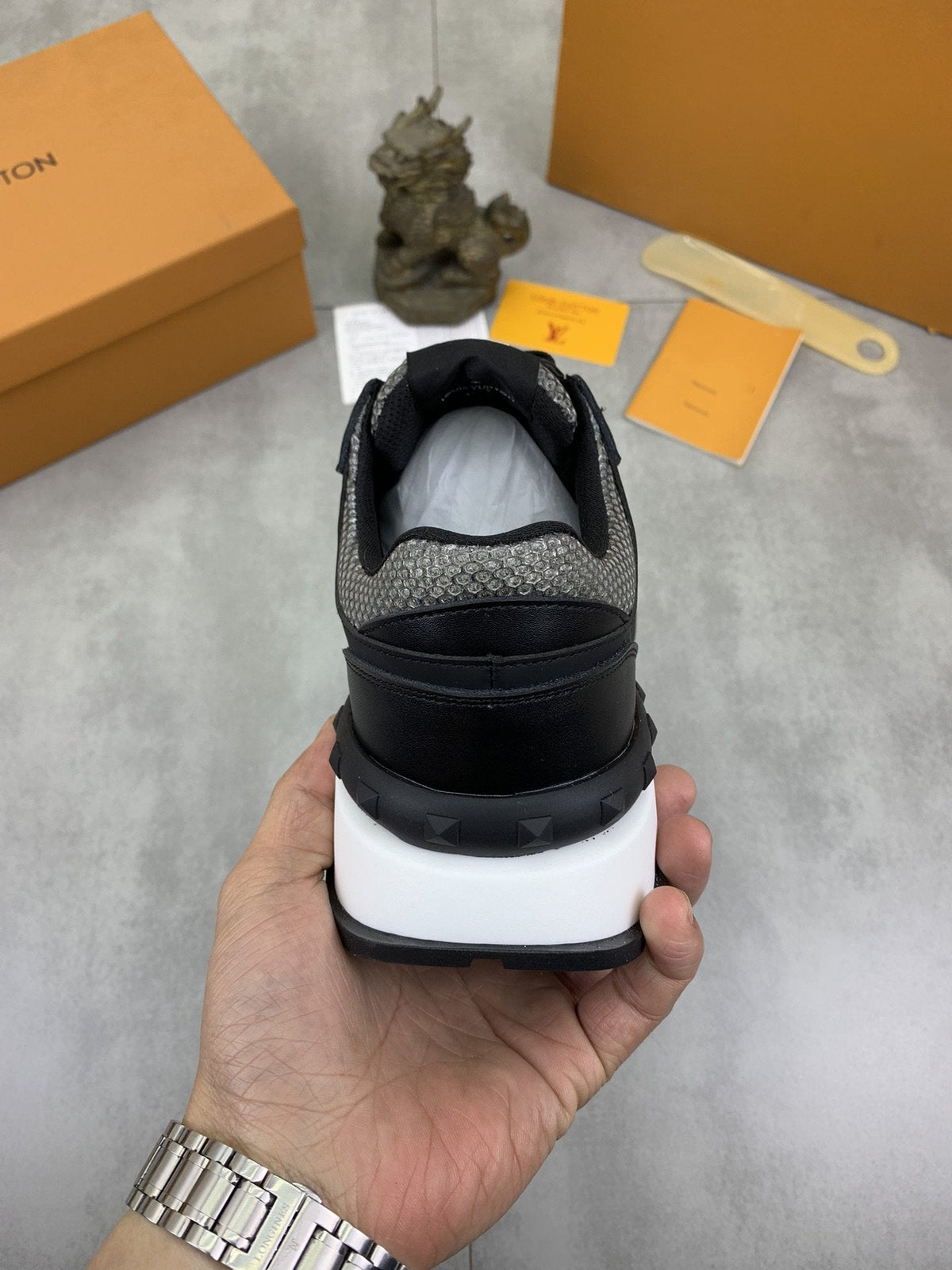 LV MONOGRAM SNEAKER BLACK