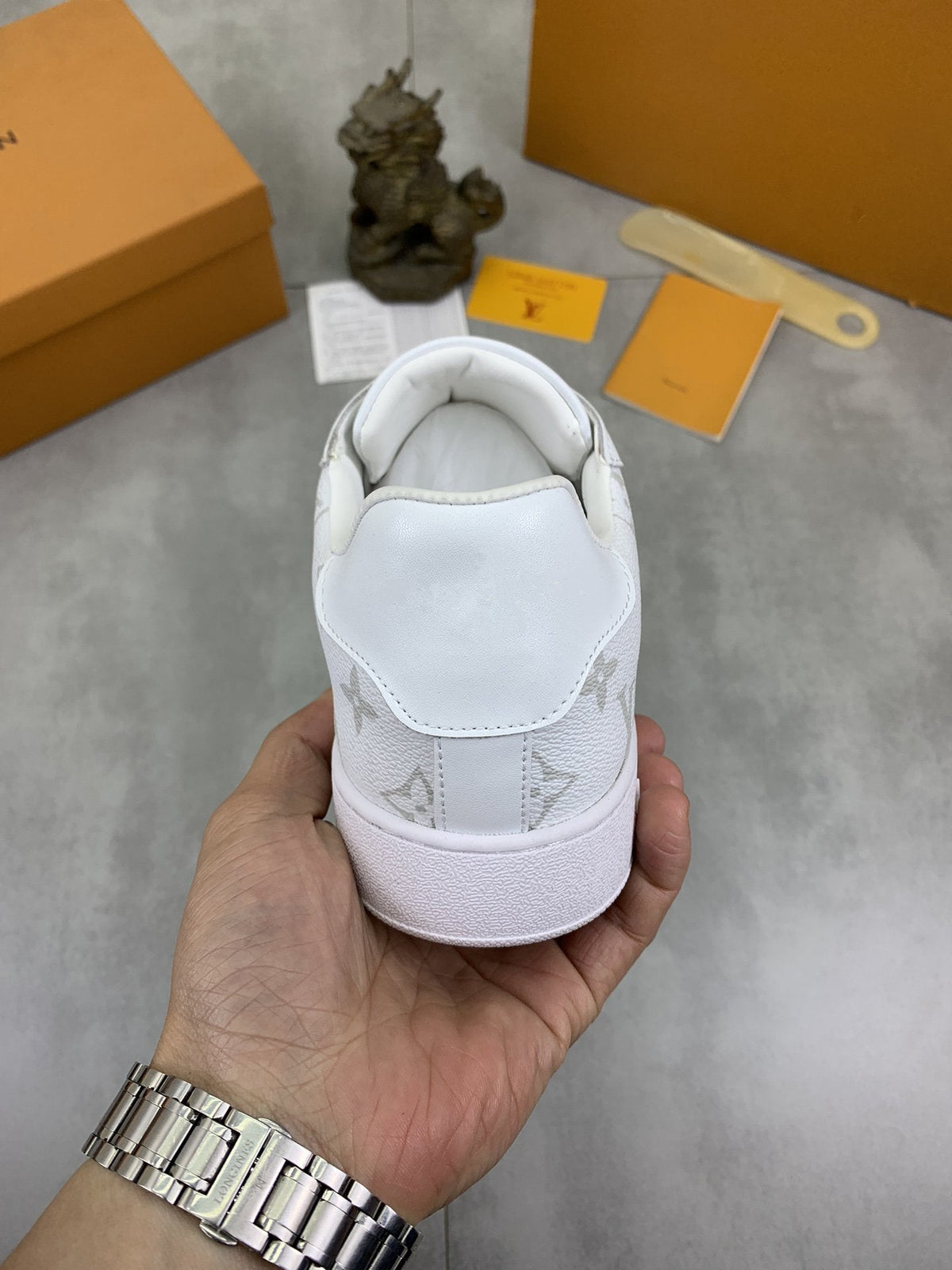 LV MONOGRAM SNEAKER WHITE
