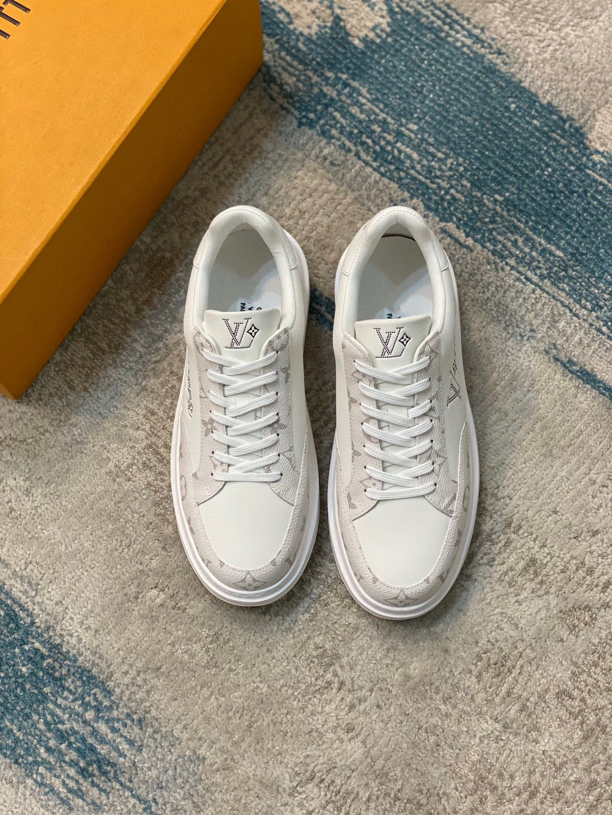 LV BEVERLY WHITE SNEAKER