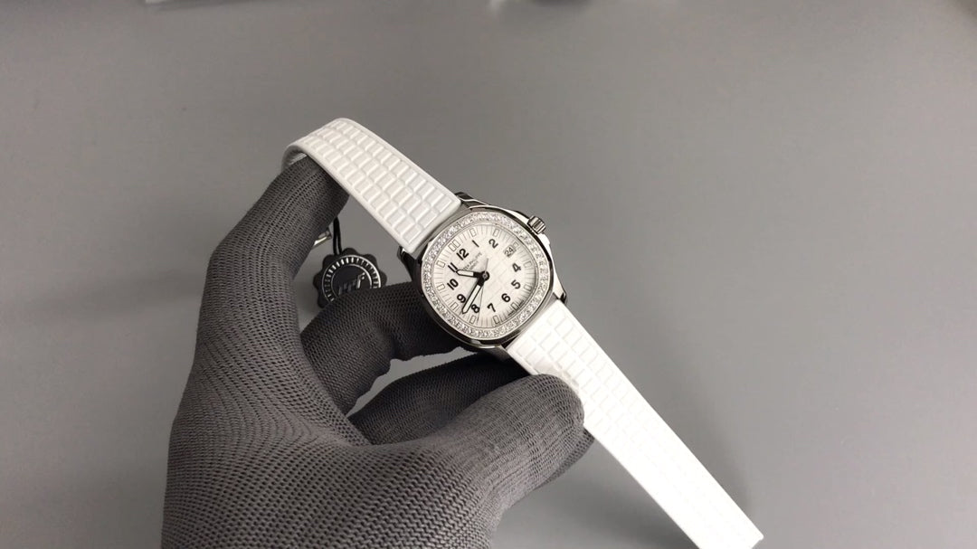 PATEK Aquanaut 5067A 35.6mm White Dial