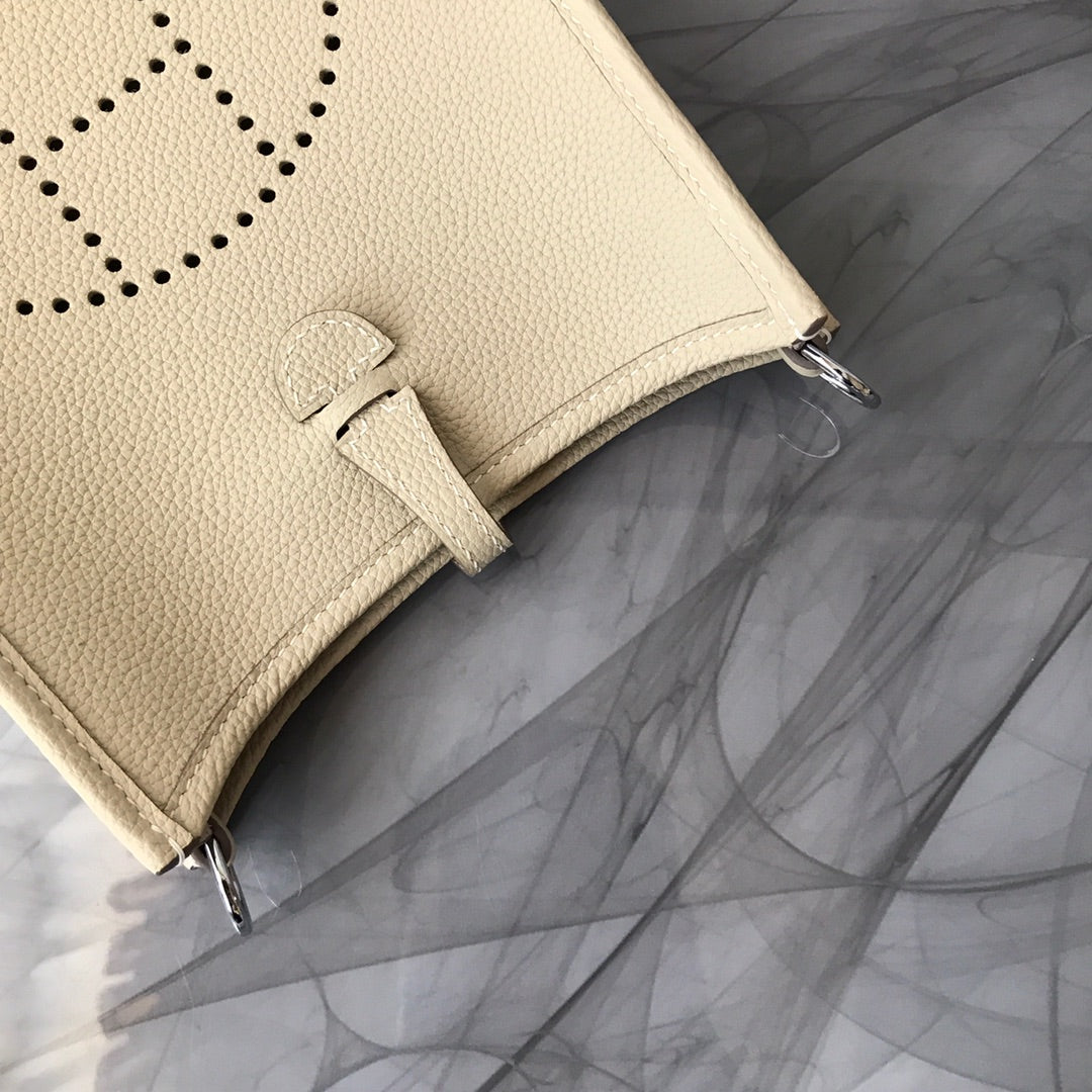 HM EVELYNE MINI 18 BEIGE TOGO