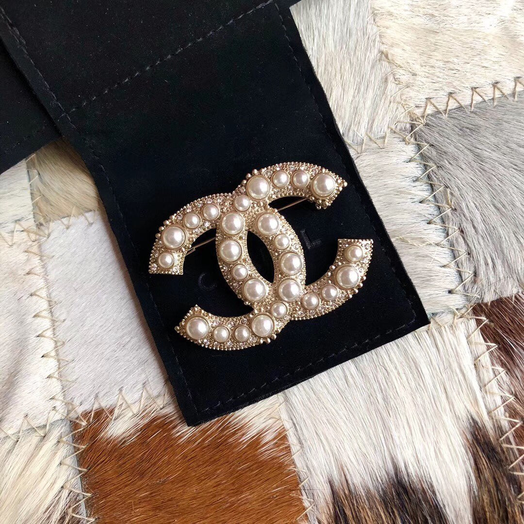 CC Brooch 155674