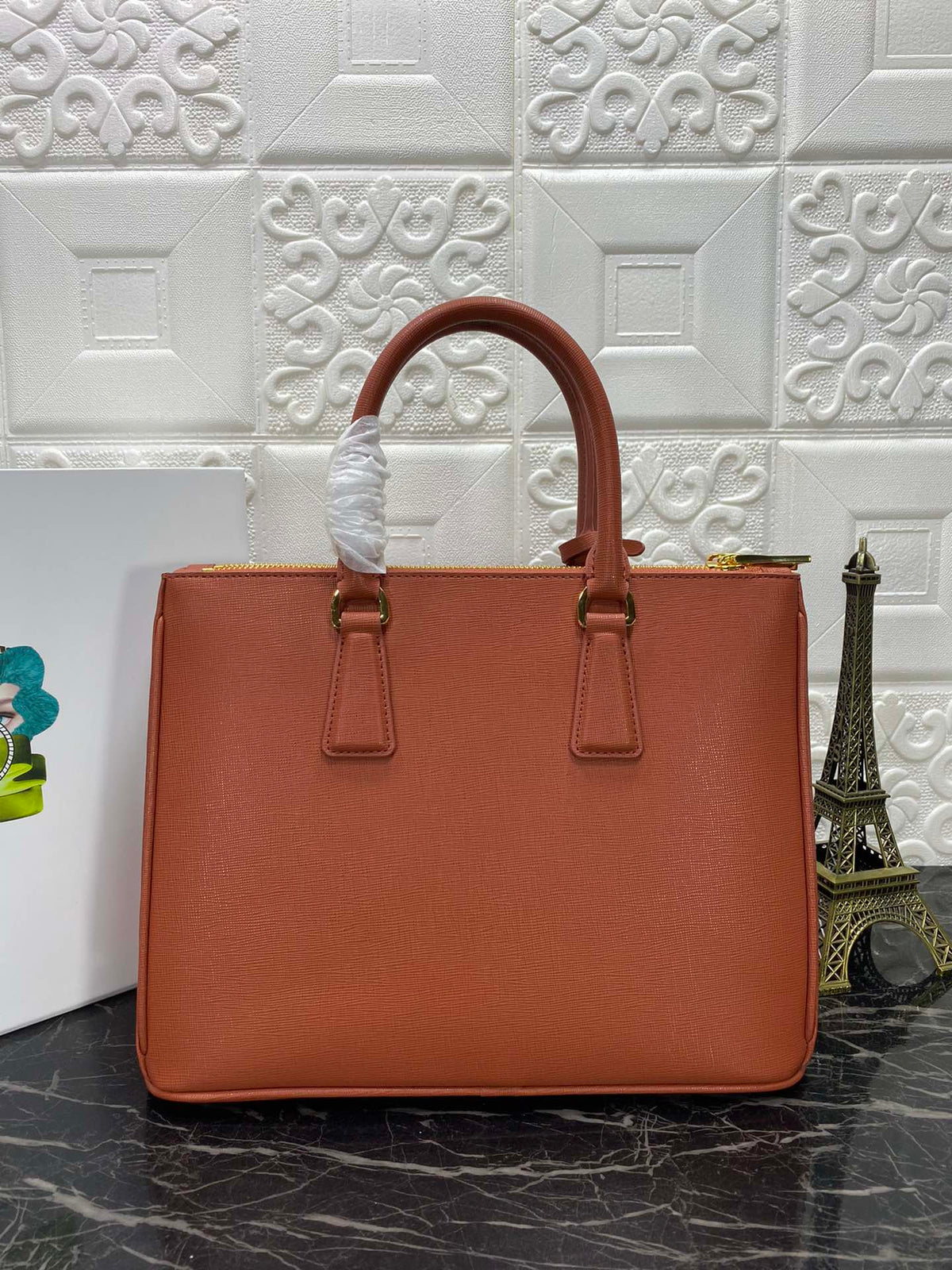 PRA GALLERIA 32 BAG IN BRONZE ORANGE SAFFIANO LEATHER