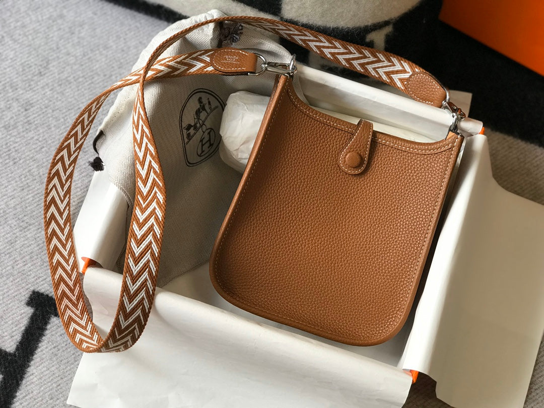 Mini Evelyne 18cm Tan Togo Shw