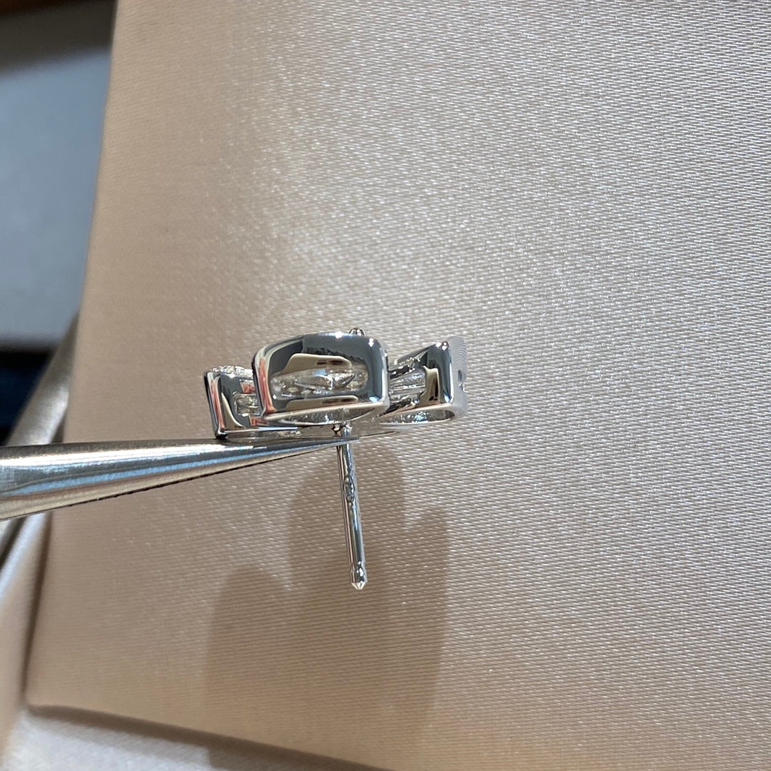 BVL FIOREVER DIAMOND STUD EARRINGS
