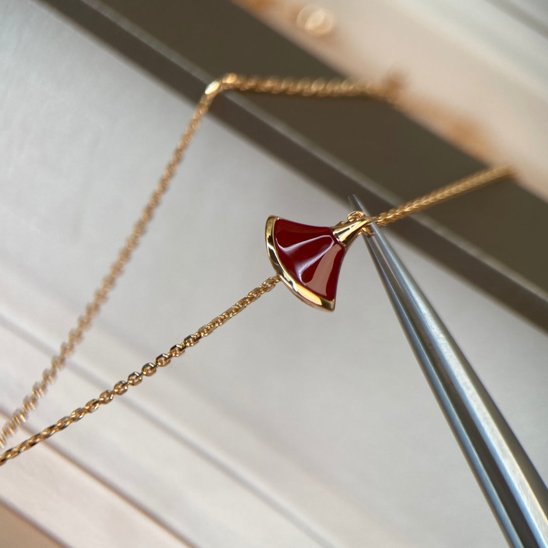 BVL 4 MOTIF GOLD DIVA DREAM BRACELET