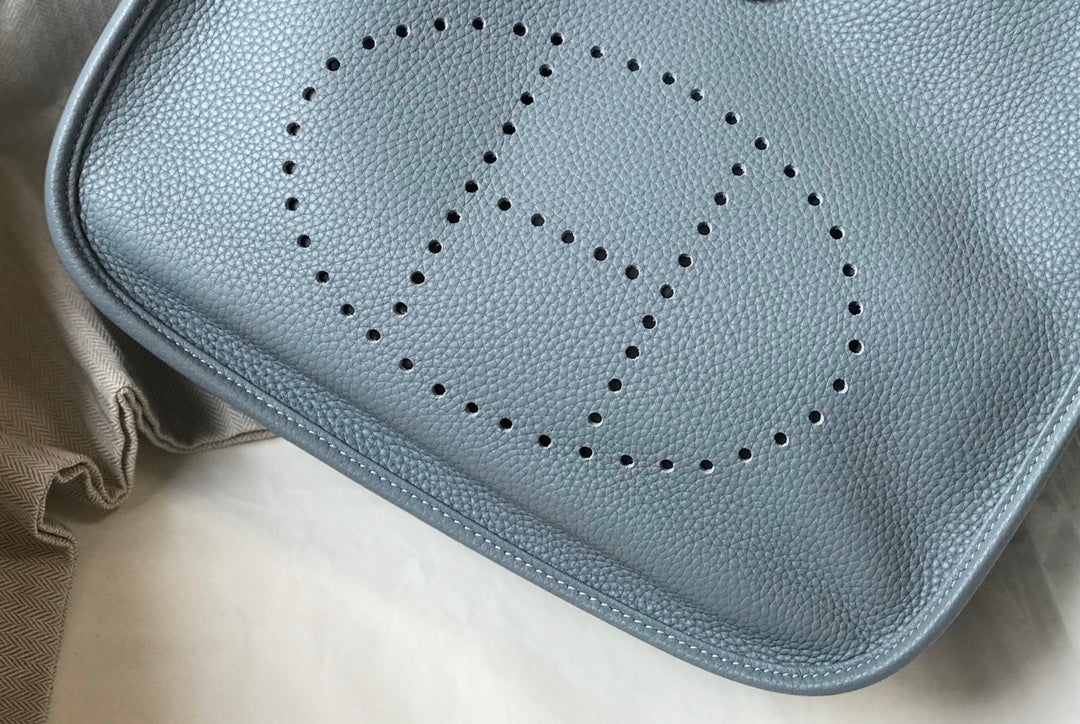 HM EVELYNE BAG 28 BLUE TOGO