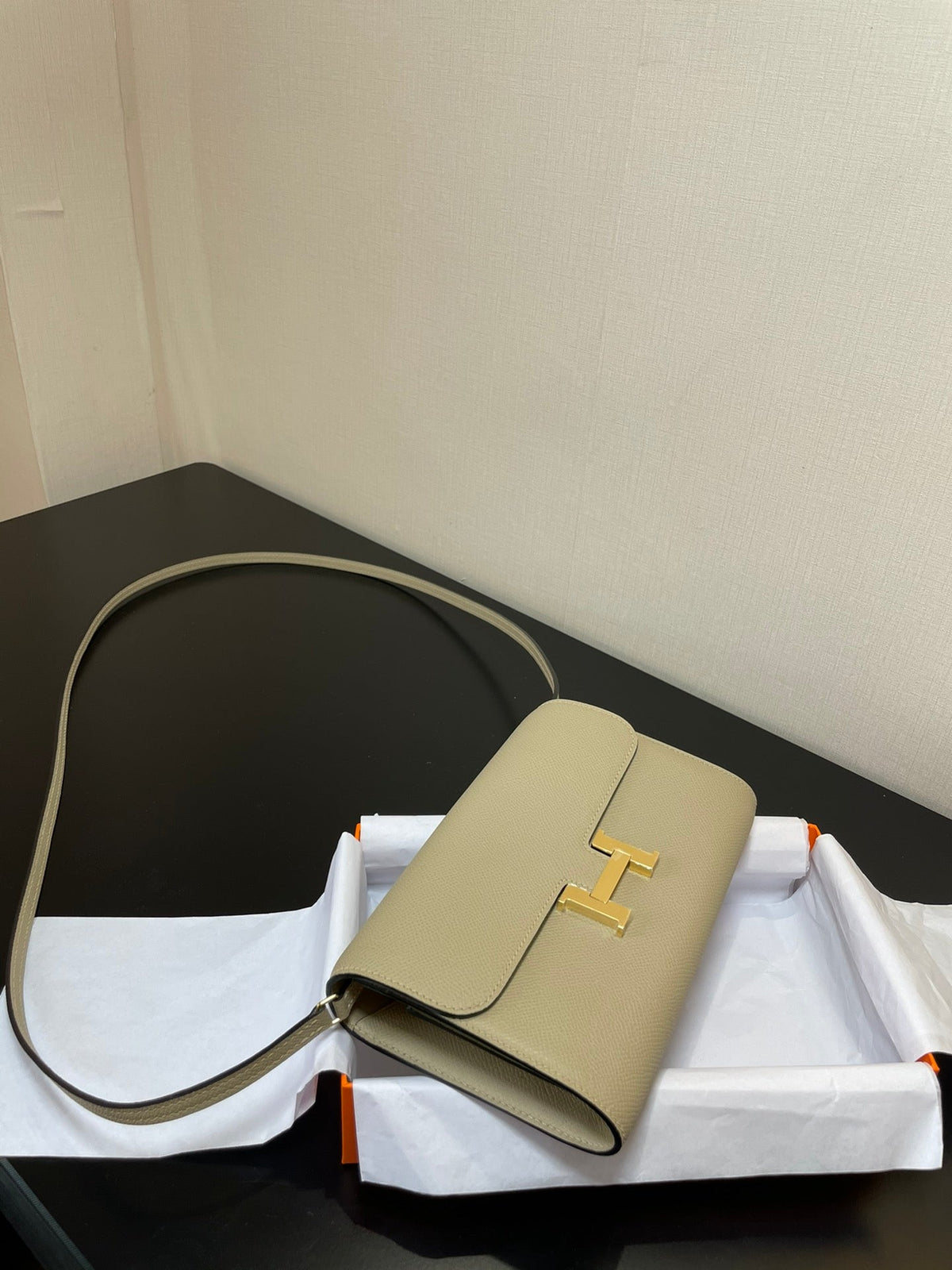 CONSTANCE TO GO 20.5 CREAM EPSOM GOLD HARDWARE