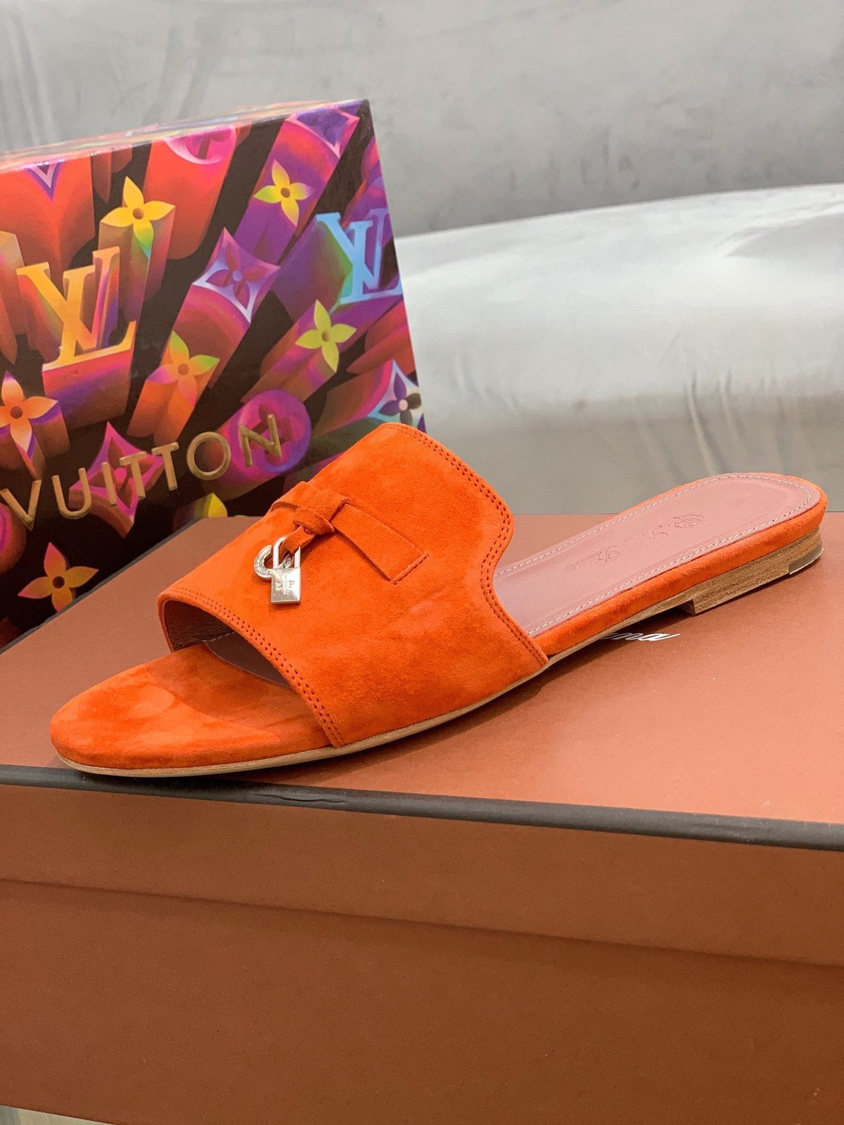 LP SUMMER CHARMS SANDALS TIGER SUEDE