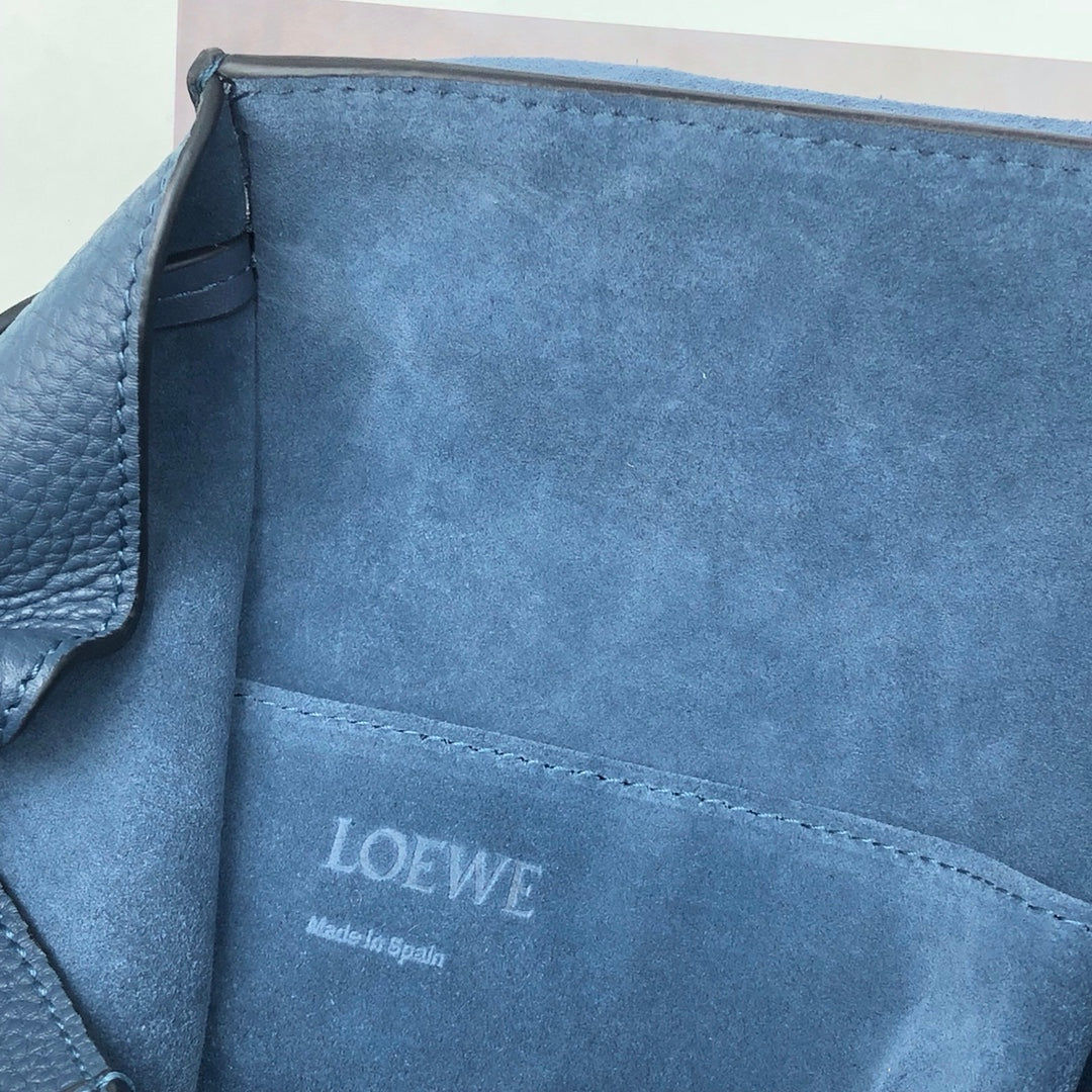 LOEWE FLAMENCO BACKPACK 31 IN NAVY BLUE CALFSKIN