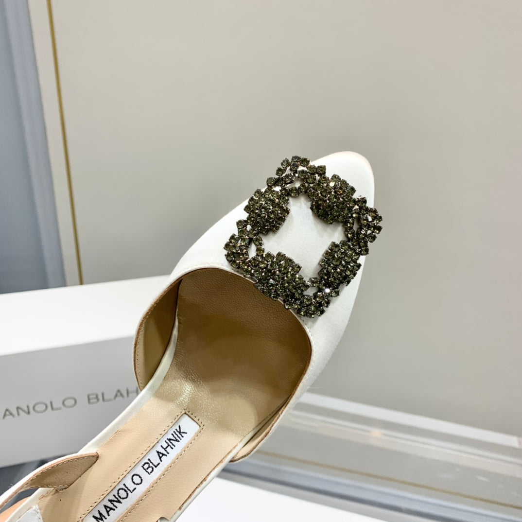 Manolo Buckle Slingback 7cm White Silk 208028