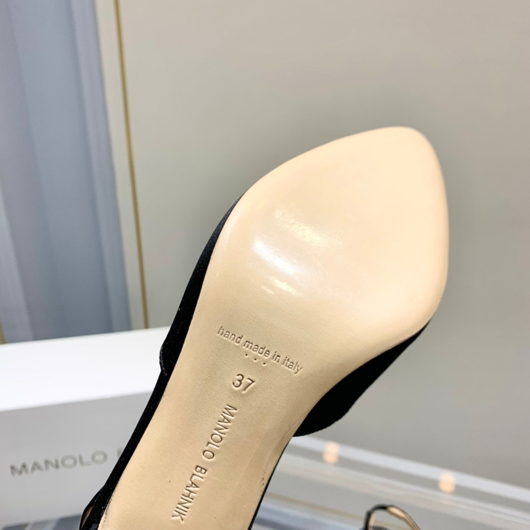 Manolo Buckle Slingback 7cm Black Silk 208027