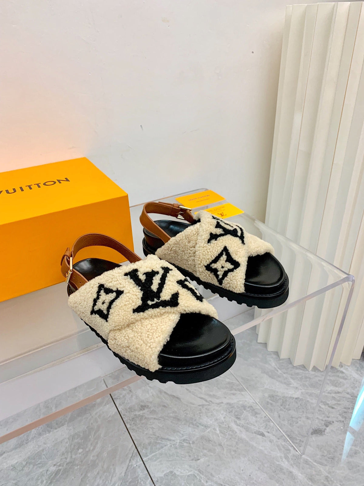 LV Paseo Flat Comfort Sandal Beige Black Fleece