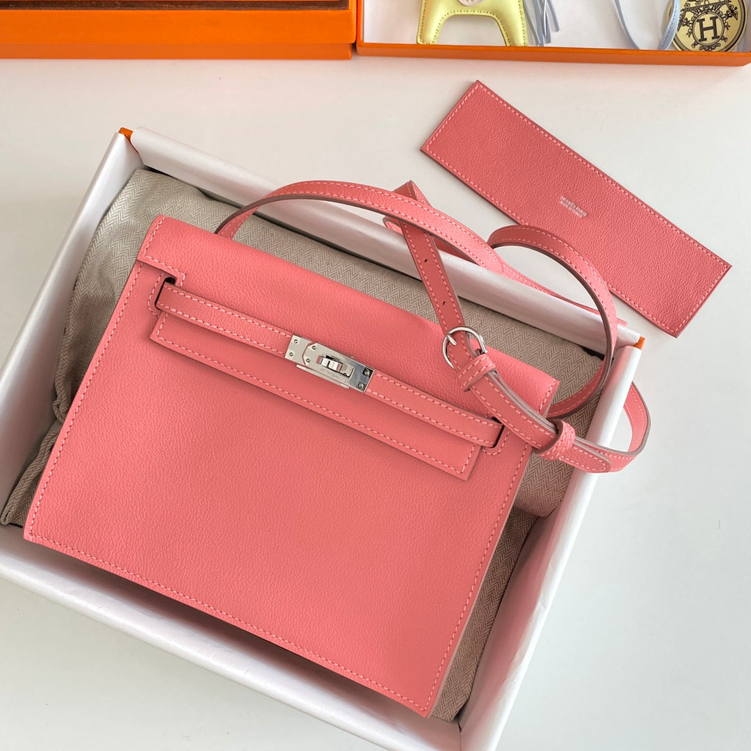 Kelly Danse II 22cm Pink Evercolor Leather Shw