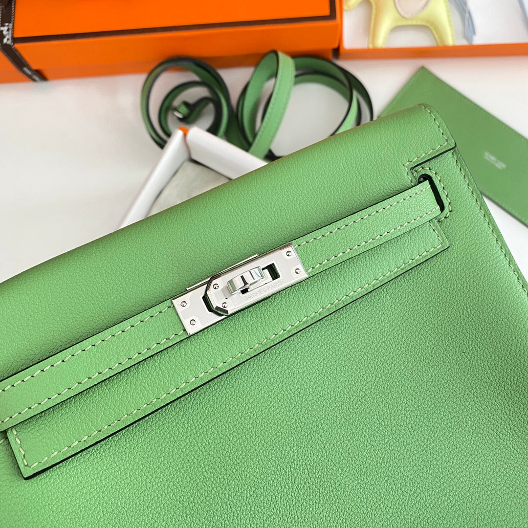 Kelly Danse II 22cm Green Evercolor Leather Shw