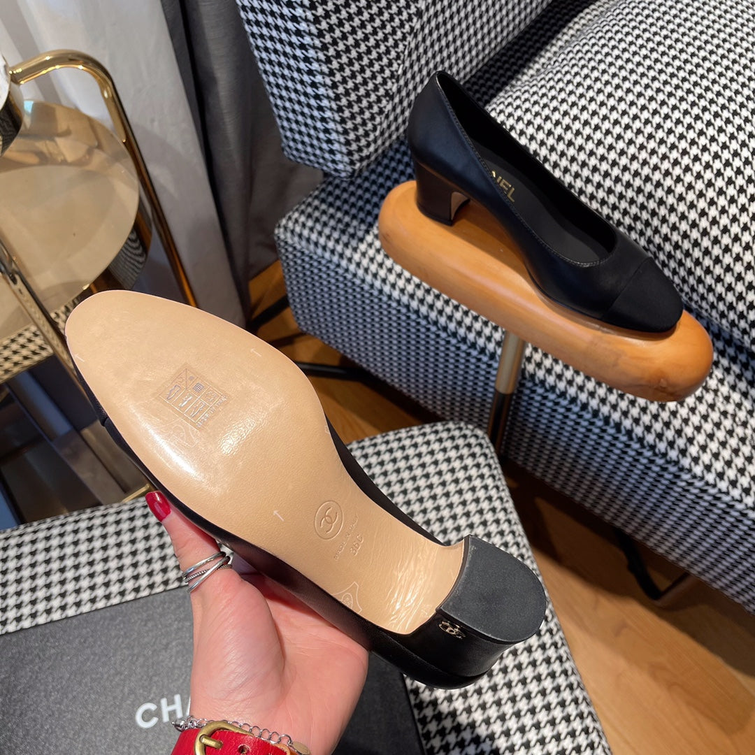 CC Pumps 65MM In Black Lambskin 144343