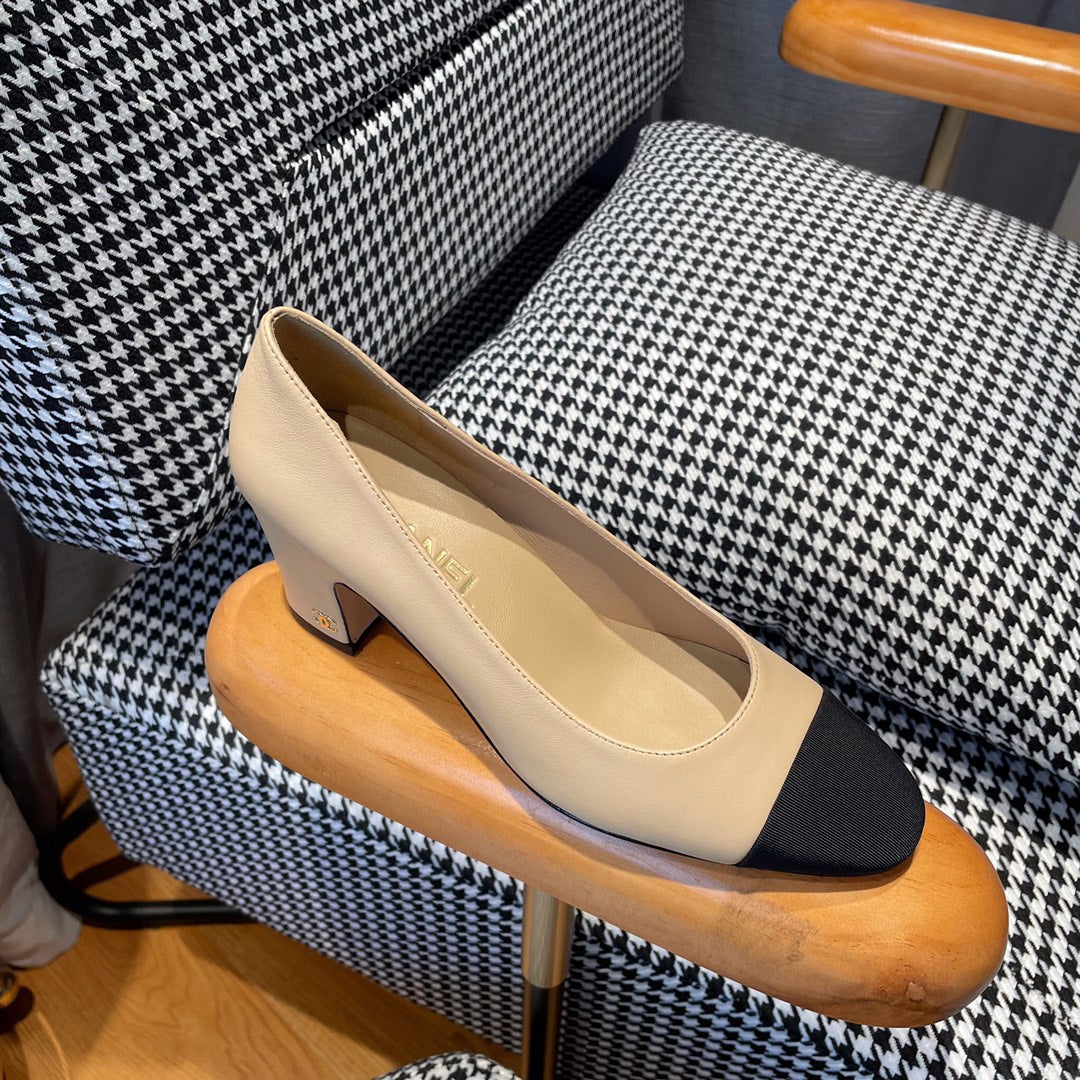 CC Pumps 65MM In Beige Lambskin 144346
