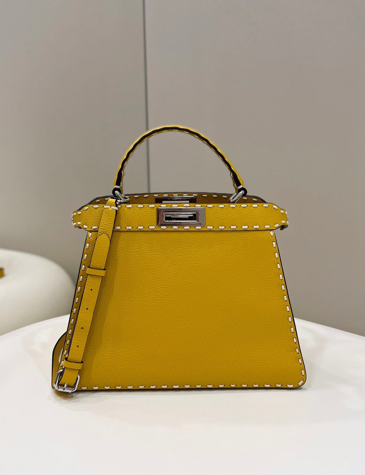 PEEKABOO ISEEU 33 IN YELLOW GRAINED CALFSKIN SILVER HARDWARE