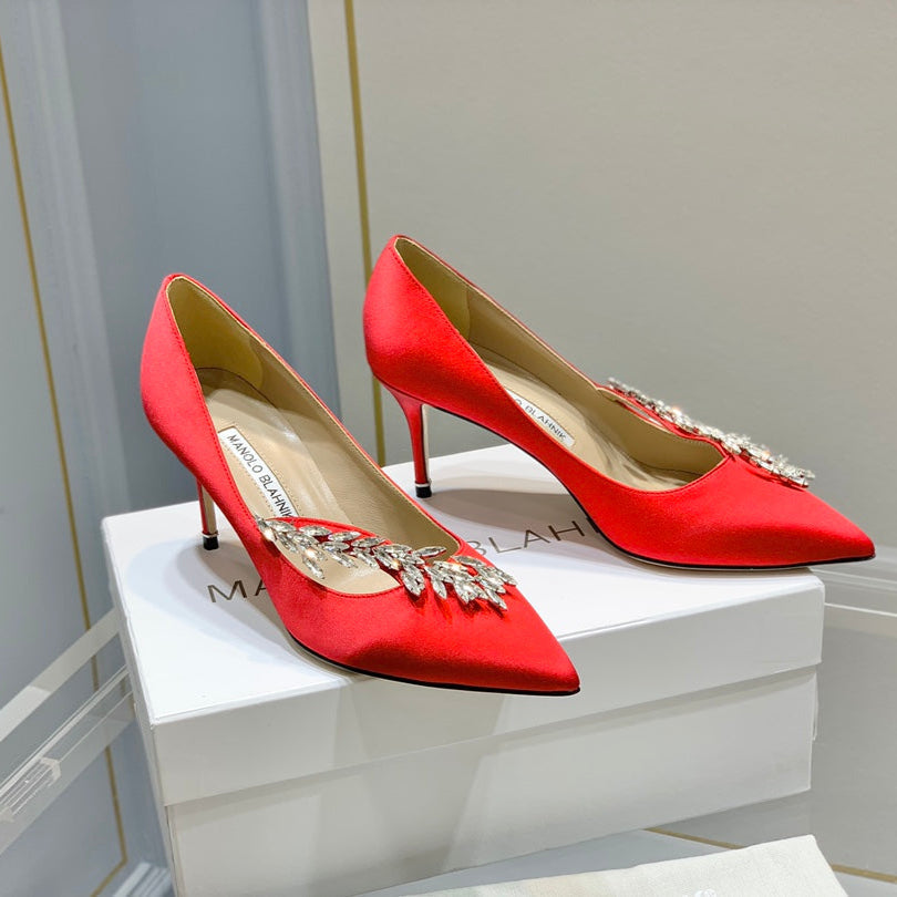 Manolo Wheat Ear Rhinestone High Heels Pumps Red Silk Fabric 327448