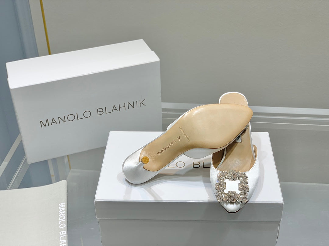 Manolo Buckle Mules 7cm White Silk 208019