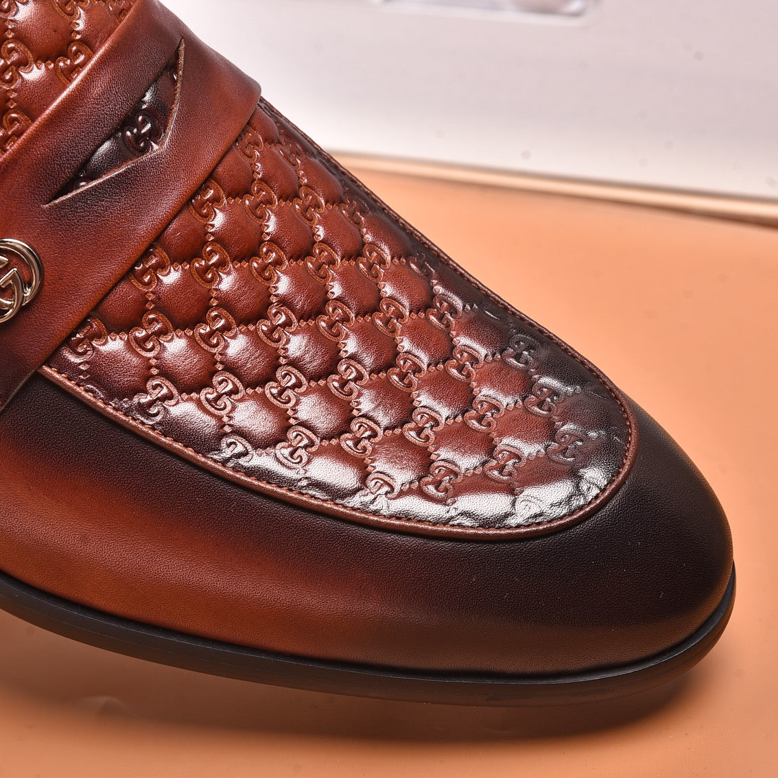 GG Men's Loafer Brown Embossed Cowhide 538717