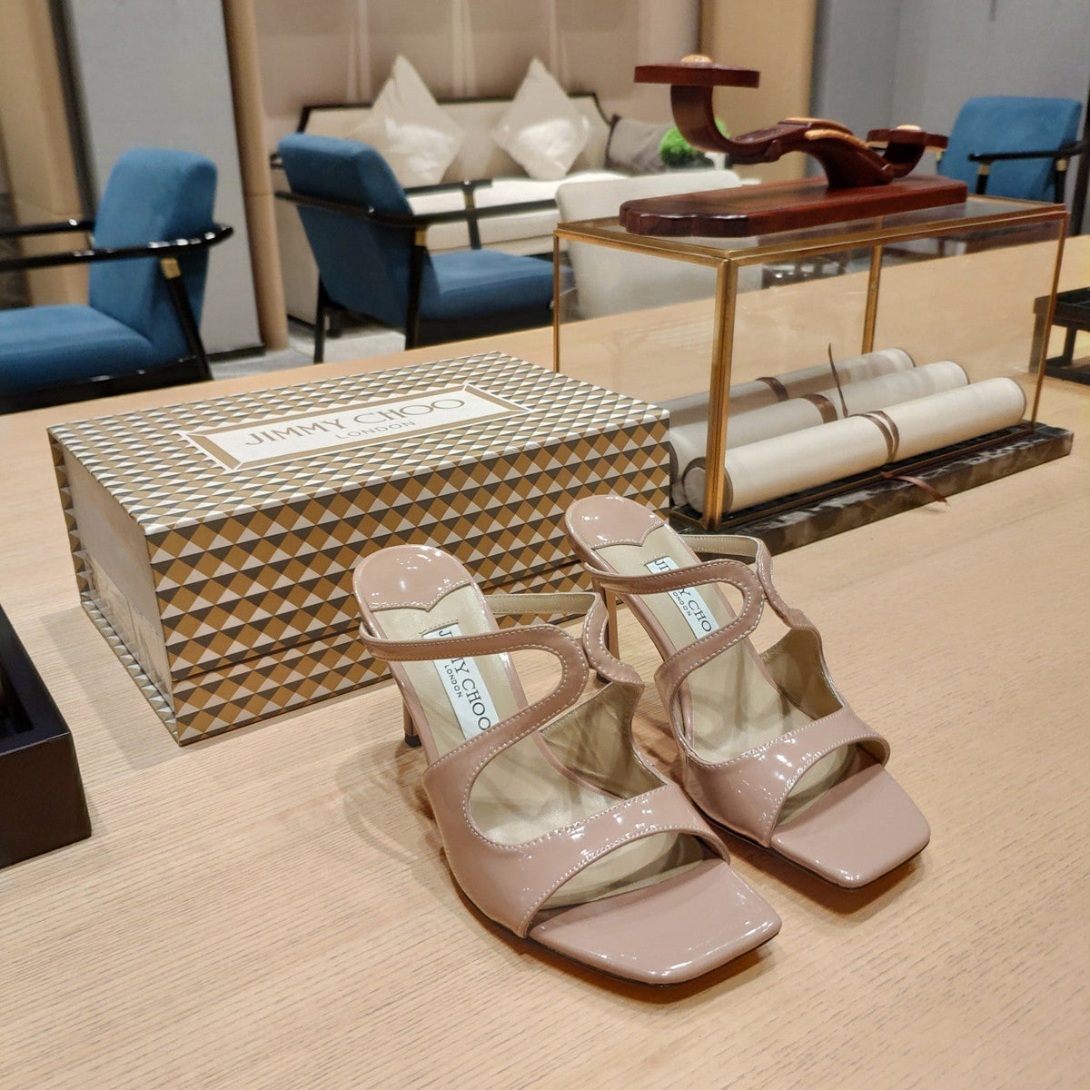 Jimmy 25 Anise 85 Nude Pink Patent Leather 240076