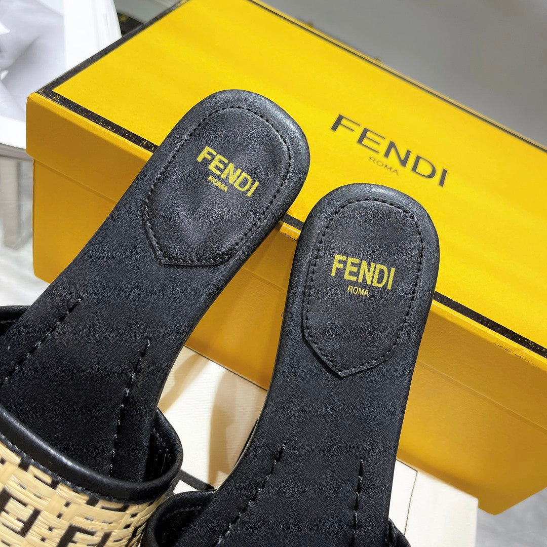 FF Women Raffia Sandal Black Beige