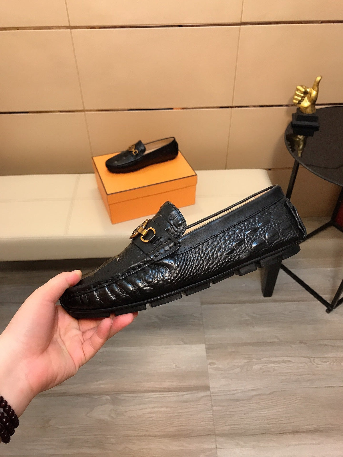 GG Men's Loafer Black Cowhide 530343