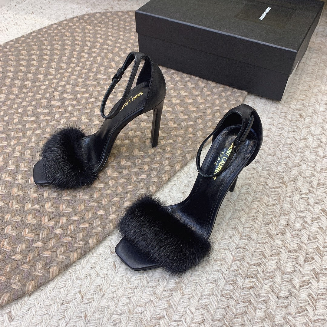 HIGH HEELS SQUARE TOE IN BLACK MINK FUR
