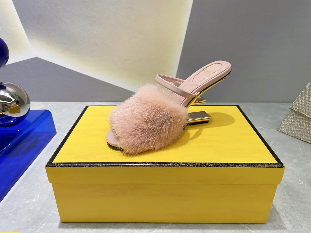 FENDI FIRST HIGH HEEL 95 MM SANDAL IN LIGHT PINK MINK FUR