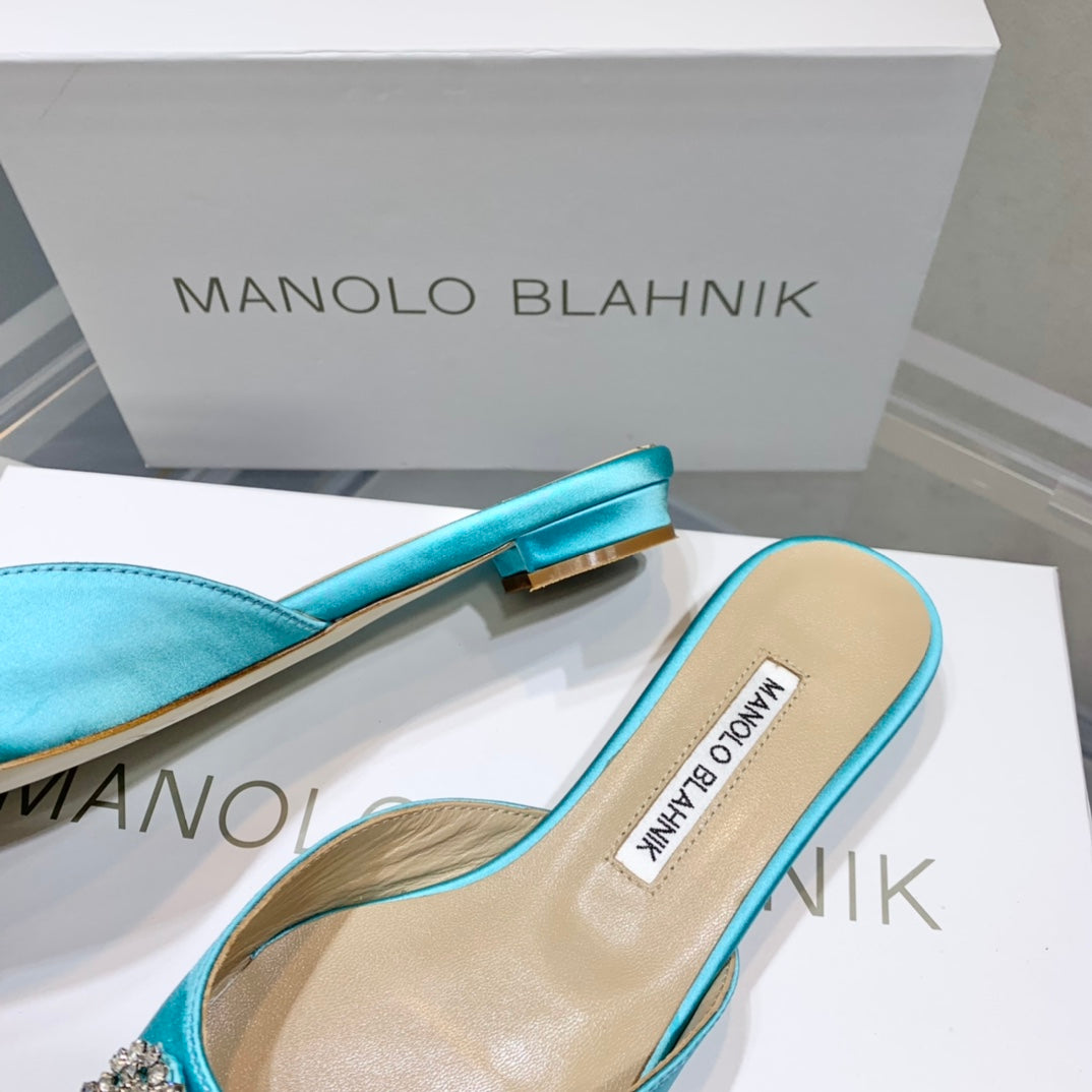 Manolo Buckle Flast Mules Electric Silk 327511