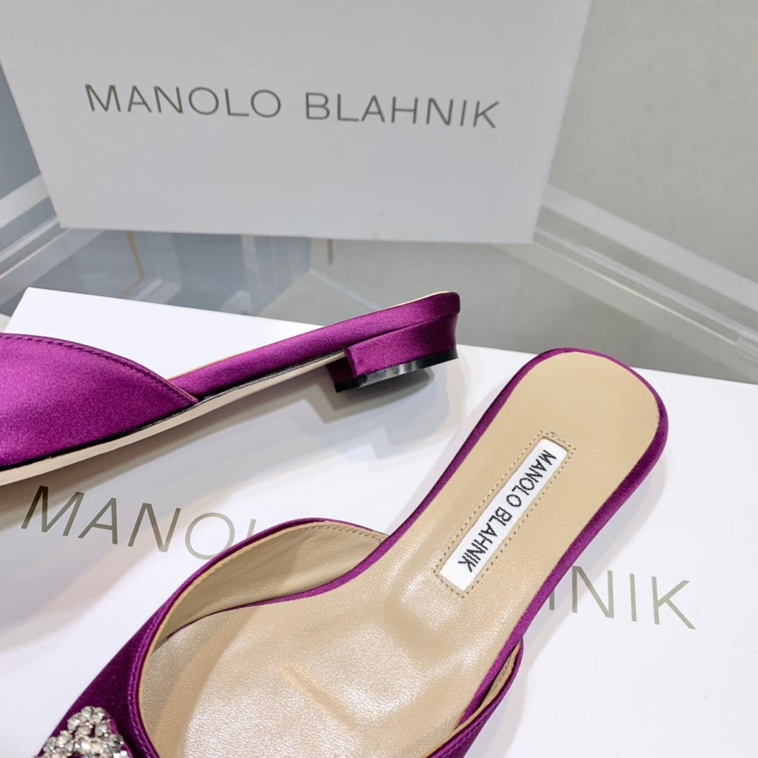 Manolo Buckle Flast Mules Purple Silk 327513
