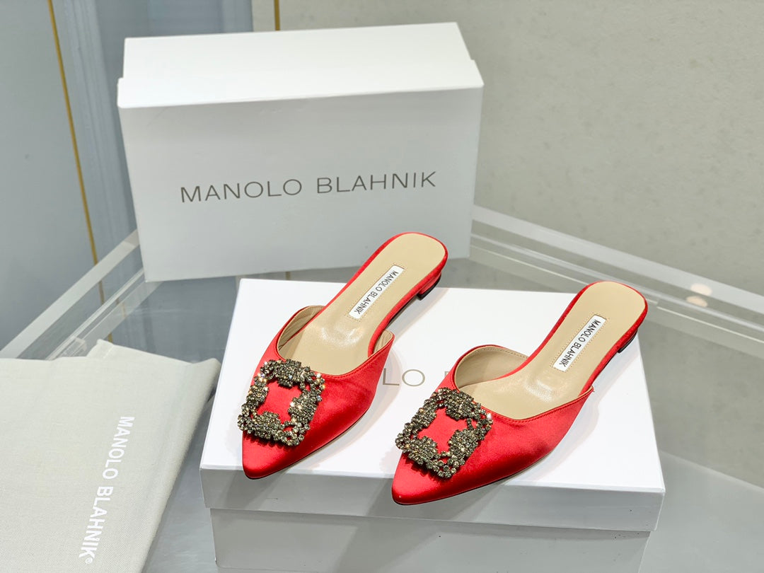 Manolo Buckle Flast Mules Red Silk 327518
