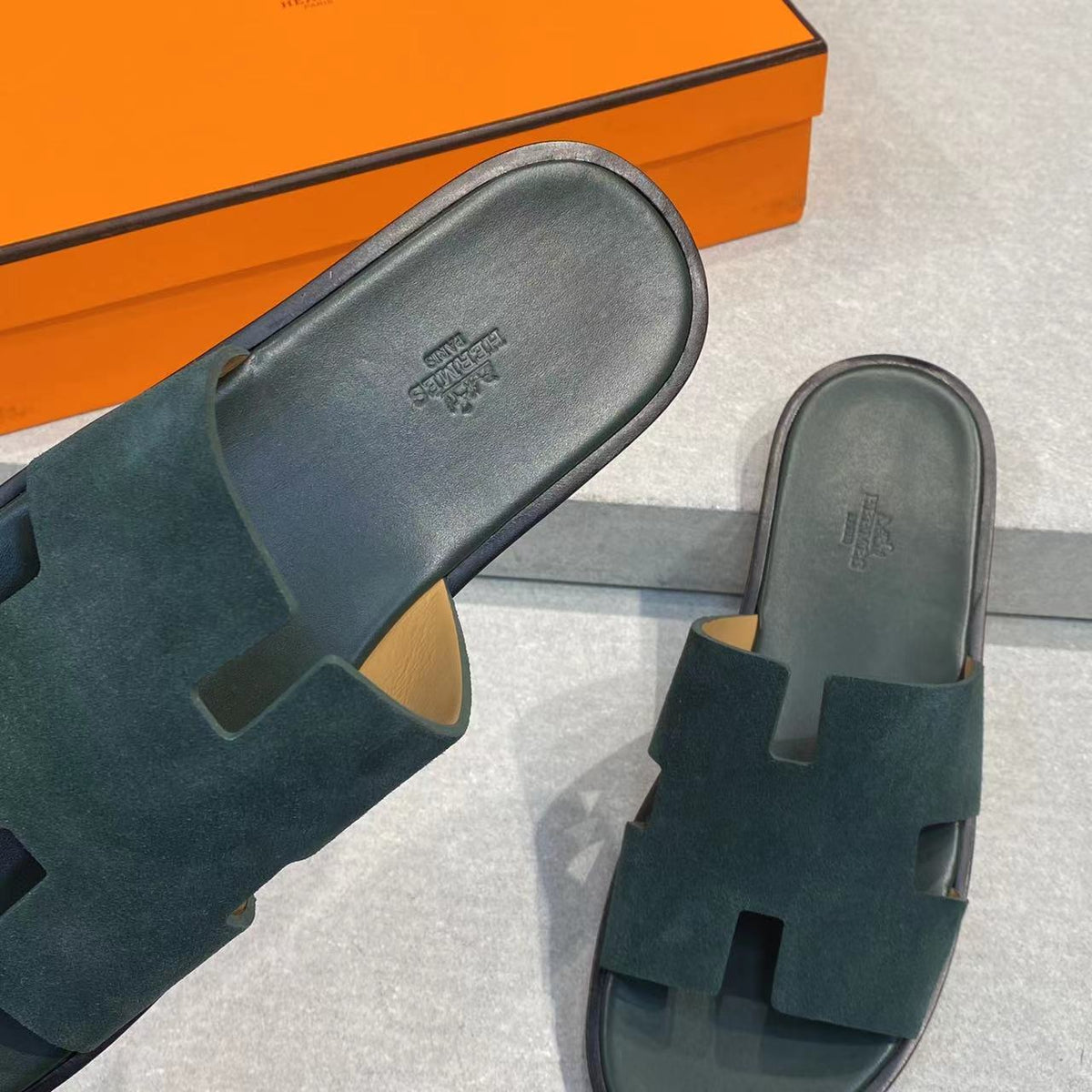 HM Men's Izmir Slide Dark Green Suede 669096