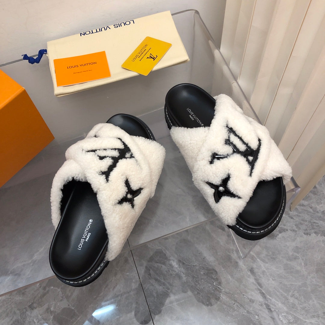 LV Paseo Flat Comfort Mule White Black Fleece
