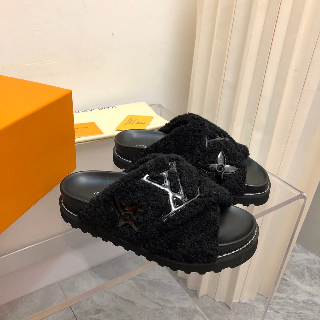 LV Paseo Flat Comfort Mule Black Fleece