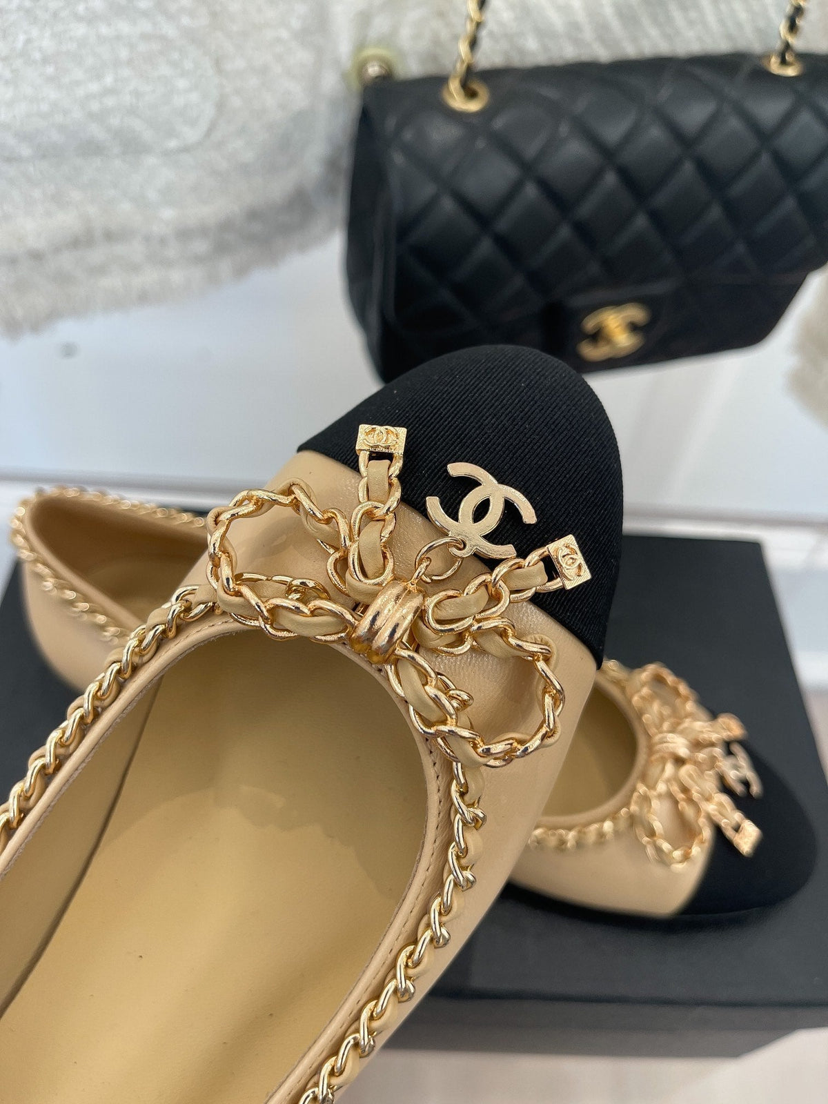 CC Ballet Flats 25mm Beige Bow Tie Chain Lambskin